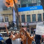 पढ्ने भनेर विश्वविद्यालय जाने बिद्यार्थी अमुक पार्टीको इसारामा राष्ट्रपतिको पुत्ला दहन गर्दै