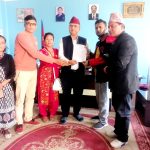 नागरिक बचाउ अभियानका सदस्य थापाको रिहाईको माग गर्दै CDO लाई ज्ञापनपत्र