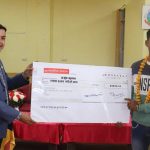 छत्रकोटमा क्रिकेटर अर्जुनलाई नगदसहित गरे सम्मान