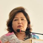 ‘२, ४ जना बिदेशी फ्याउराहरु उफ्रिँदैमा मेरो र मेरो श्रीमानको खुट्टाको रौं पनि झर्दैन’ : आरजु राणाकाे चेतावनी