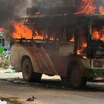 धादिङमा गुडिरहेकाे बसमा आगलागी,यात्रु सकुशल