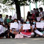 सामाजिक सञ्जालमार्फत चरित्र हत्या गर्न पाइदैन् भन्दै नर्सहरू अन्दाेलनमा उत्रिए