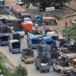 सरकारकाे निर्णयविरूद्ध सितापाइलामा ट्याक्सीदेखी ट्यांकरसम्म विराेध र्याली