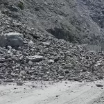 पहिराे गएपछि मुग्लिङ – नारायणगढ सडक दुईतर्फी अवरुद्ध