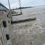 सप्तकोशी नदीमा खस्यो ट्रक