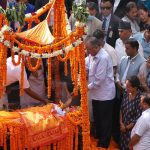 पत्नि सितालाई प्रचण्ड सहित दुई छाेरीहरूले दिए दागबत्ती