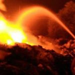 मदिराले मातेका व्यक्तीले बारमा आगाे लगाएपछि ११ जनाकाे मृत्यु