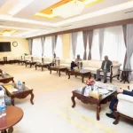 संसद् अवरोध अन्त्य गर्ने विषयमा तीन दलका नेताको बैठक सुरू