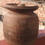 काठका ठेकी हराउँदै छन्