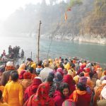 देवघाटमा बाँसको लिङ्गो गाडेर माघेसङ्क्रान्ति मेलाको शुभारम्भ