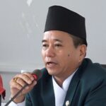 मन्त्री भएर सरकारको आलोचना गरेको भन्दै बर्खास्त