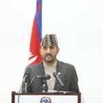 राजीनामा दिँदै सञ्चारमन्त्री खरेल