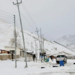 मुस्ताङको कोरोला नाकामा बाक्लो हिमपात, जनजीवन प्रभावित