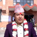 महेश बस्नेतले भक्तपुर-२ मा दर्ता गराए उम्मेदवारी