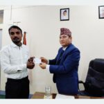 एकाघरका दाजुभाइले पाए पहिलोपटक आमाको नामबाट नागरिकता