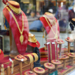 एकैदिन ५४ सयले घट्यो सुनको मूल्य