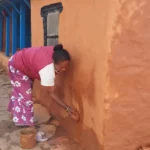 दसैँको रौनकसँगै हराउँदै रातो माटो र कमेरोको संस्कृति